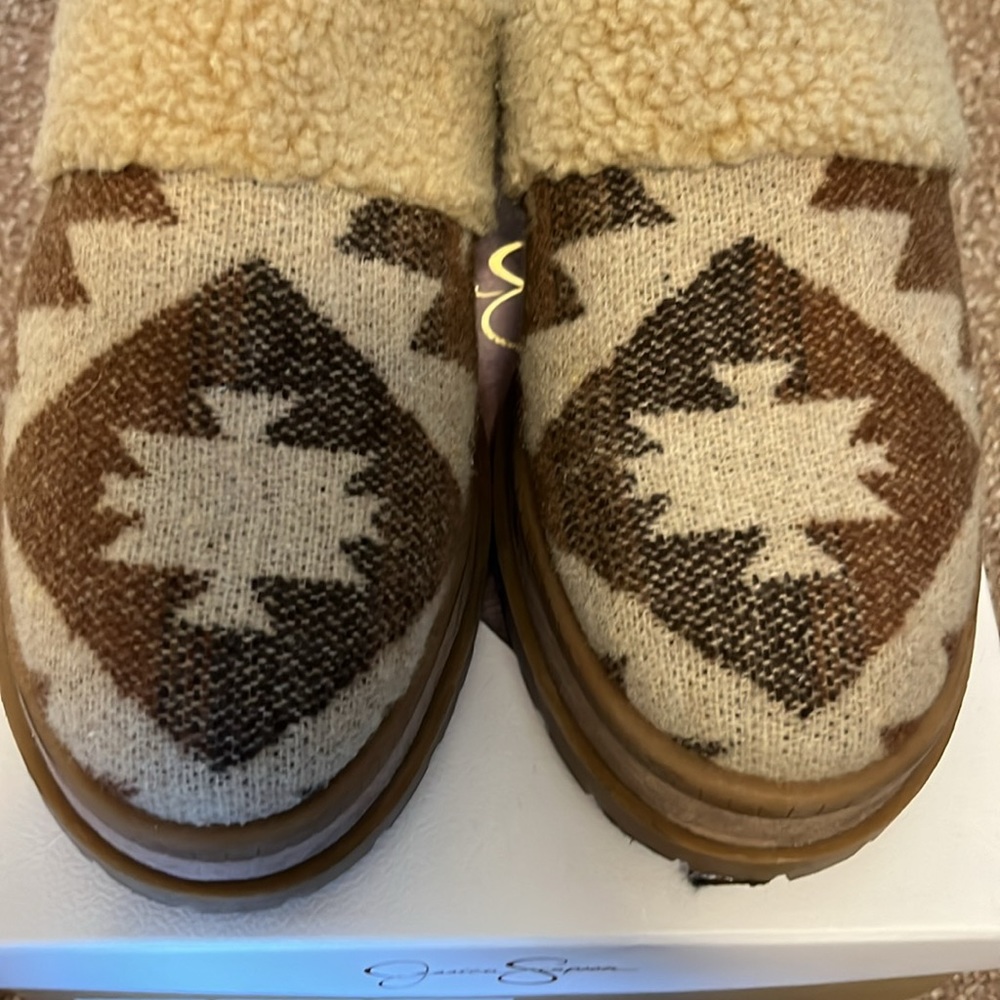 Patterned wool slid ons - Picture 2 of 5